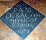Phương trình Dirac khắc trên bia đá tưởng niệm Dirac tại tu viện Westminster Abbey (London)