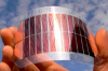 Nghiên cứu mới giải quyết vấn đề hiệu suất thấp ở pin Mặt trời hữu cơ